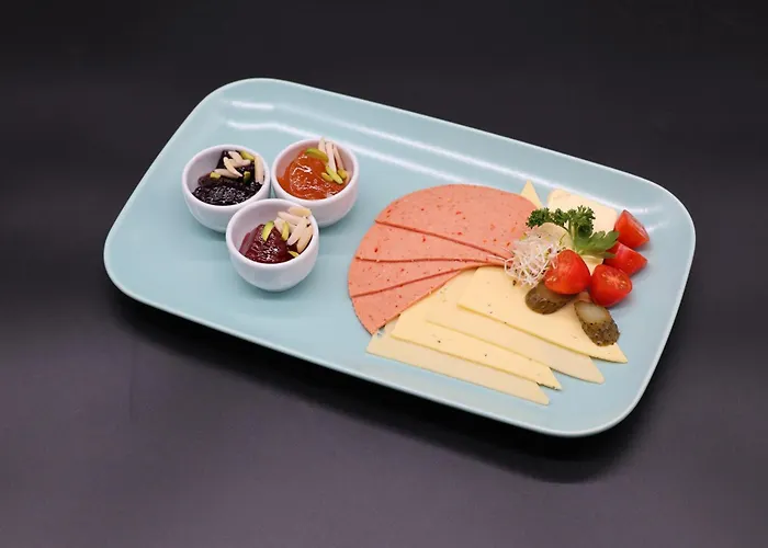 Seidenstrasse & Restaurant Pensión Mölln